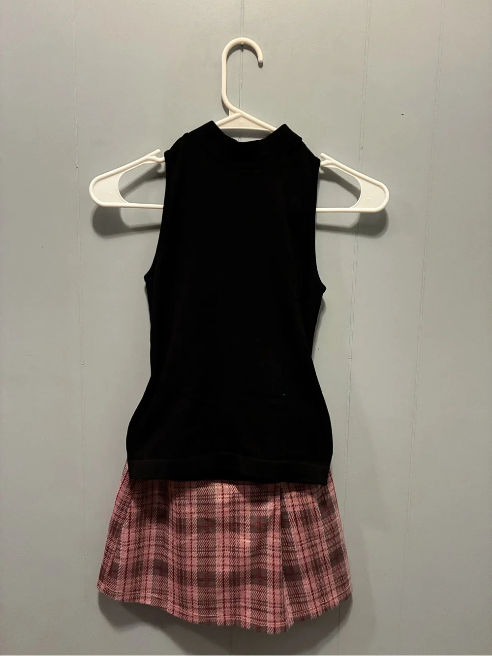 Aura Black Sleeveless Mock Neck Top